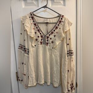 Knox Rose floral Blouse size large, new with tags, never worn